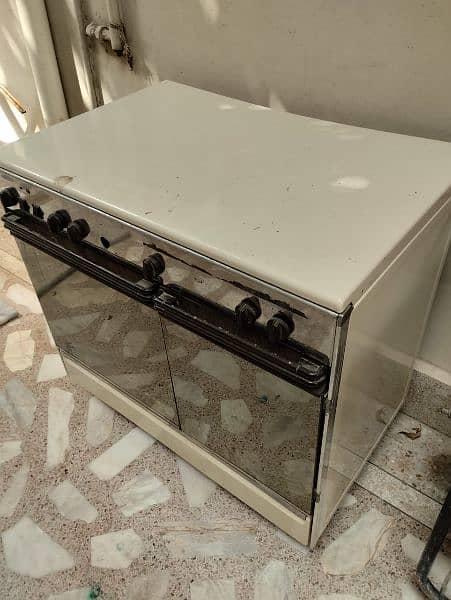 Cooking range imported  ( used ) 1