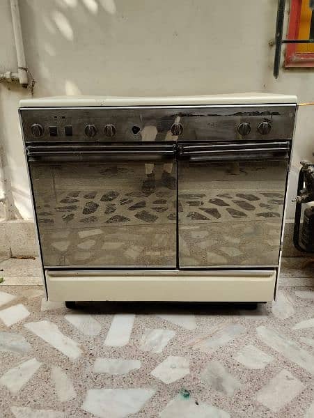 Cooking range imported  ( used ) 2