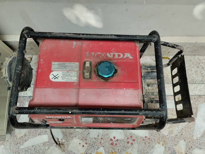 Generator  HONDA  EP 2500. ( used  ) 5