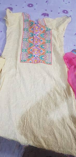 full embroidered  suit vhiken kari 3