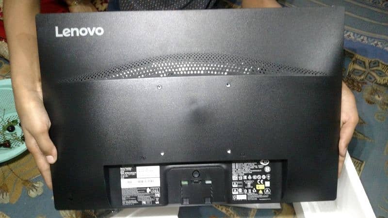 LENOVO V520 FULL PC FOR SALE 7