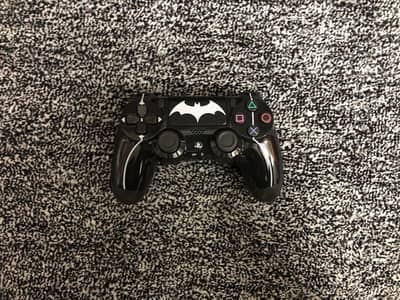 PS4 controller batman edition. Limited edition
