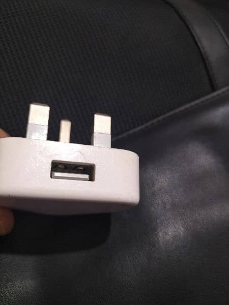 iphone original charging adapter for sale just in Rs. 1500 1