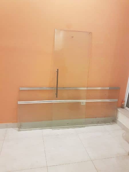 washroom glass cabinets ,bath tub glass  2walls and 1 glass door 0