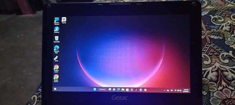 Getac V110
Rugged Laptop 4