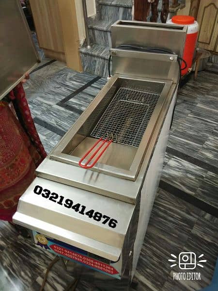 pizza oven / pizza perp table / fryers 10