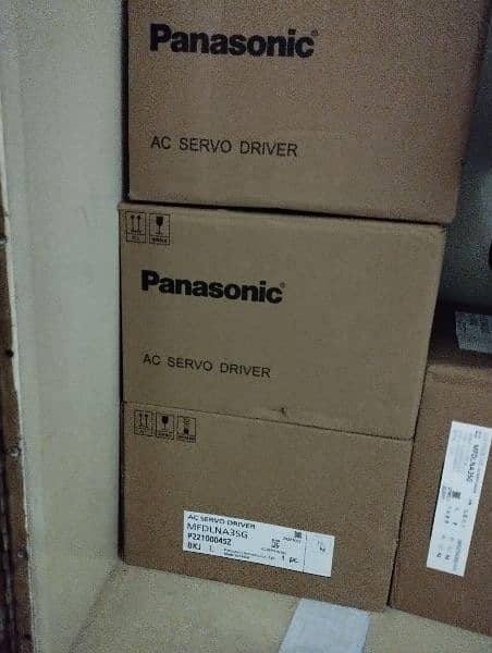 Panasonic a5 servo drive new motor 3 kw a6 Panasonic PLC 4