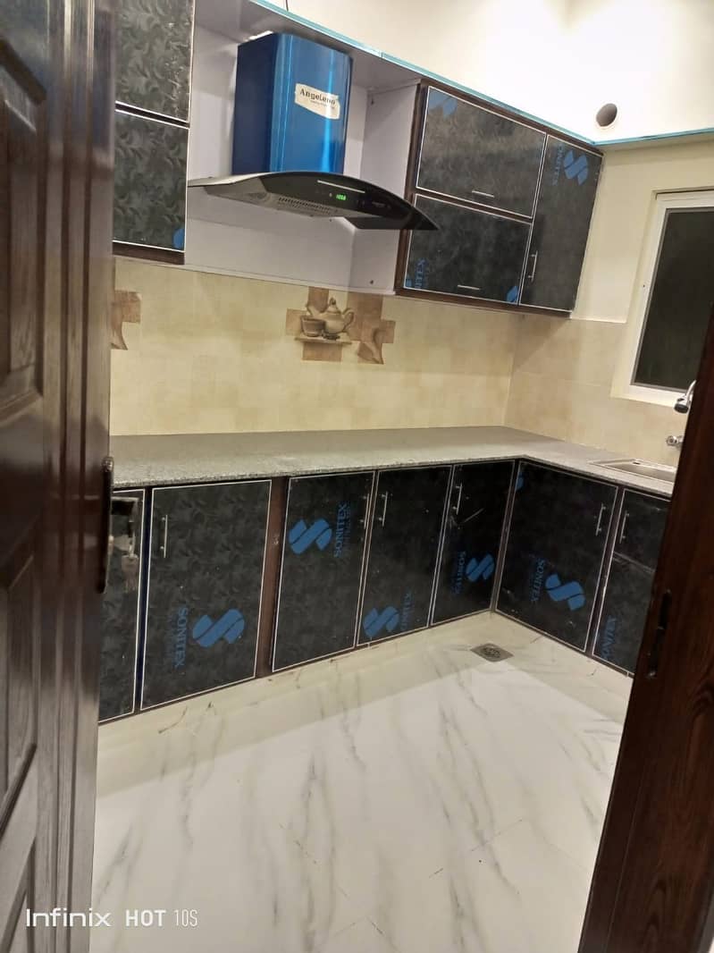 3 Bed Nawab Town Block A, near Beaconhouse Campus, near UCL colge 12