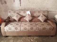 itli ka  sofa set comfortable to use