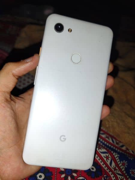 Google pixel 3,3a XL,3xl ,3a only for parts Lcd panel battery back 2