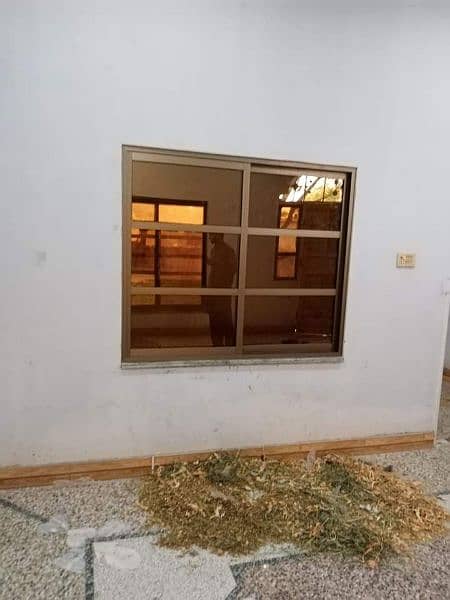 Partition Aluminium Glass Window gets 3