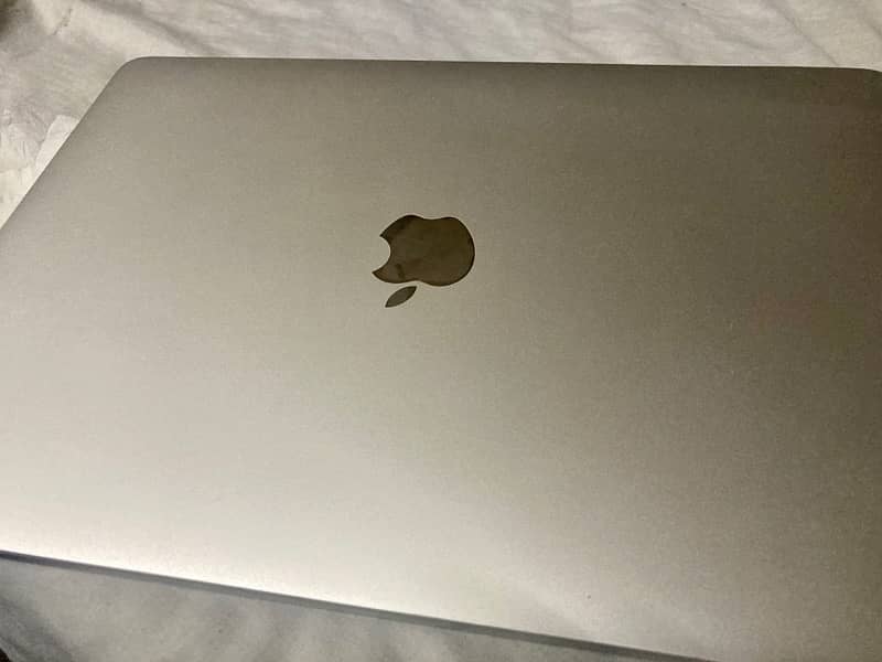 apple macbook pro 2017 13 inches 7