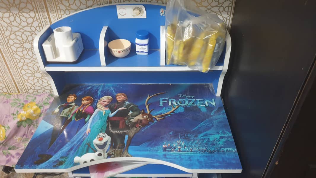 Disney Frozen Study Table with Chair for kids 1