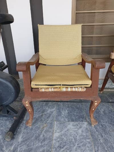 pure taali wood chair