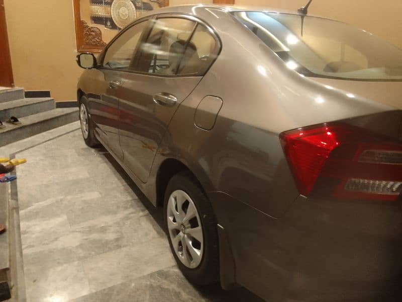 Honda city 1.3 Genuine show room condition 1