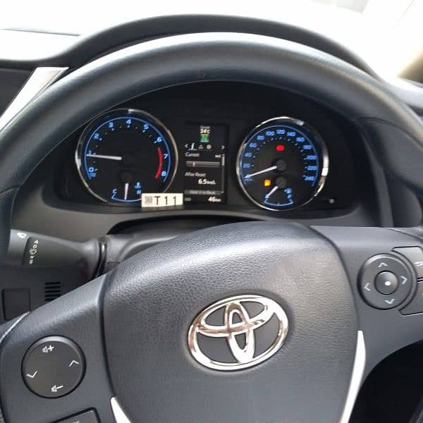 Toyota Corolla Altis X automatic 1.6 X CVT-I 11