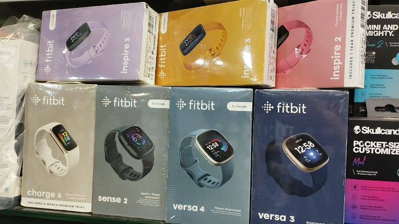 FitBit Versa 4 2