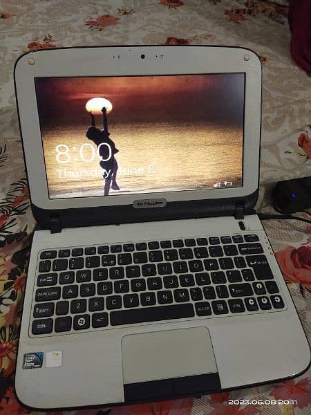 Laptop Intel Atom Laptop 0