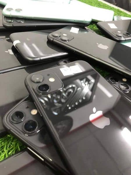 iPhone 11 64GB BRAND NEW CONDITION J. V LOCKED STOCK AVAILABLE 7