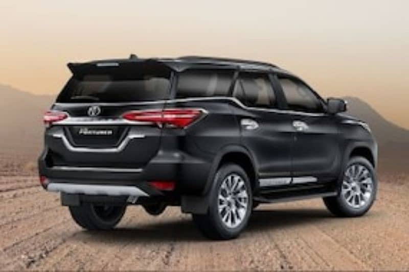 TOYOTA FORTUNER BACK BUMPER 0