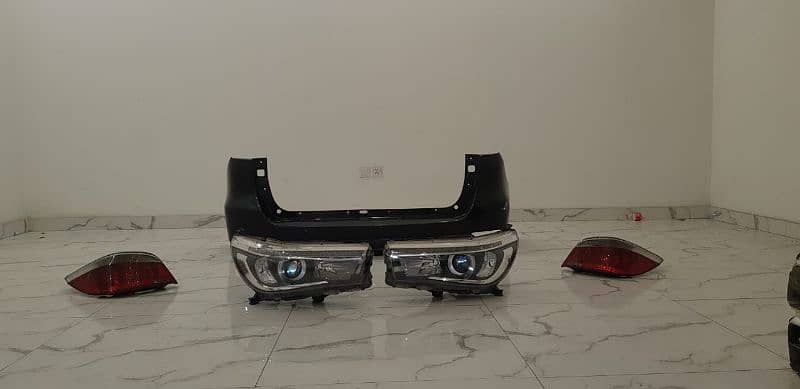 TOYOTA FORTUNER BACK BUMPER 1