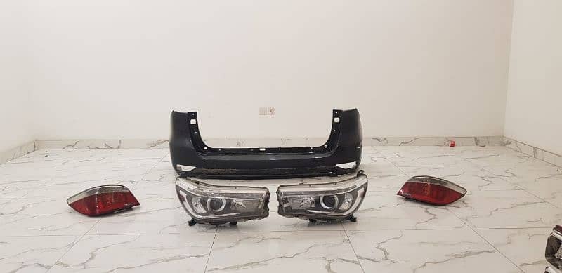 TOYOTA FORTUNER BACK BUMPER 2