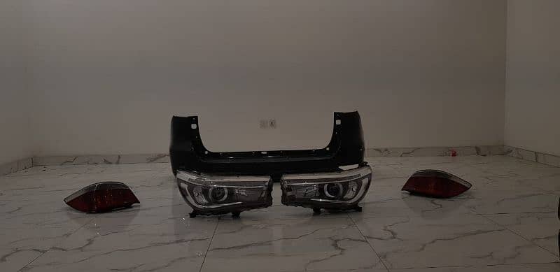 TOYOTA FORTUNER BACK BUMPER 4