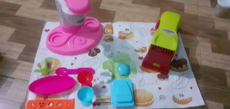 big teddy bear , hair beader set , fish game, cake set,ice cream maker 4