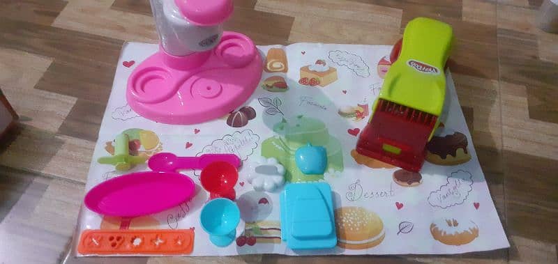 big teddy bear , hair beader set , fish game, cake set,ice cream maker 5