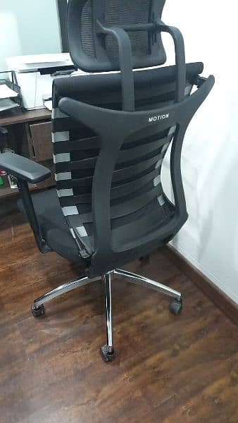 Office Chair Korean Fully Medicated, Executive Ergonomic Chair 1