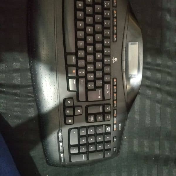 Logitech Original Keyboard + Mouse Wireless Bluetooth Connection 6
