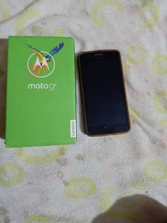Motorola G5 2/16 with box + charger 0