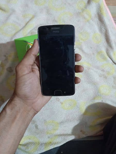 Motorola G5 2/16 with box + charger 5