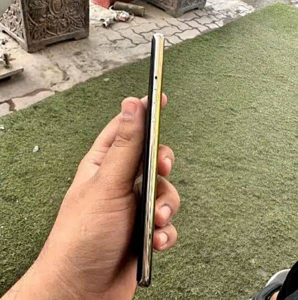 ONEPLUS 8 { 10/10 VIP CONDITION } 2