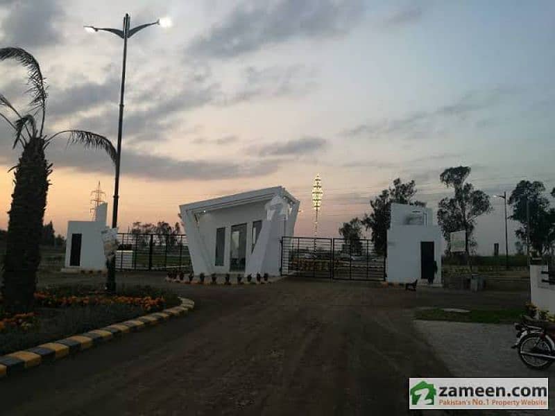 plot for sale in Park City  Gojra 2