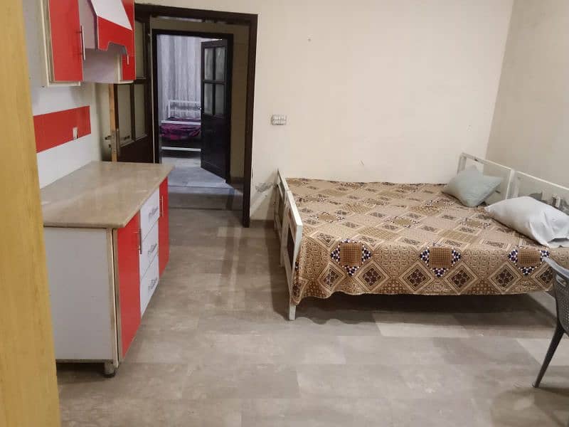 VIP BOYS/ JOB HOLDER HOSTEL NEAR UNI OF LAHORE- RAIWIND ROAD LAHORE 10