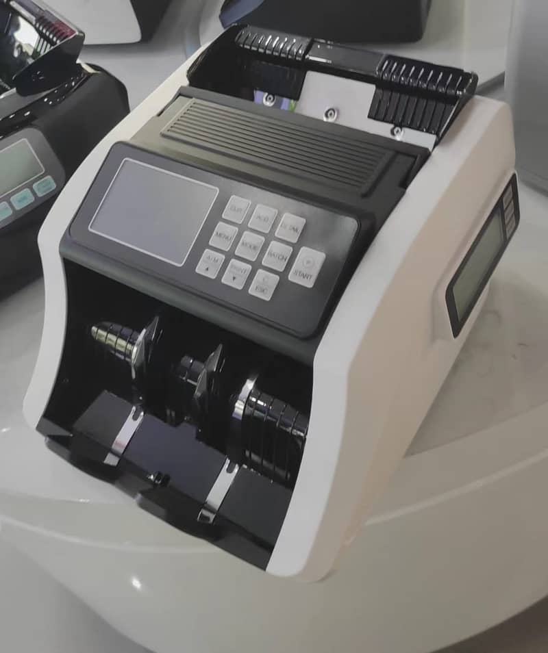 Cash currency note counting machine with fake note detection 18