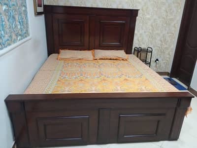 Ultra King Size Bed With Dressing And Mattress - Beds - 1072720950