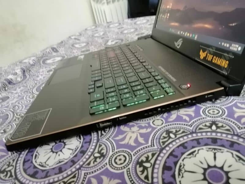 ASUS ROG Zephyrus M 3