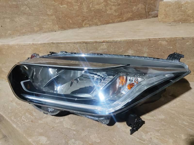 Honda City Bonnet, Light, Door, Tyres 4