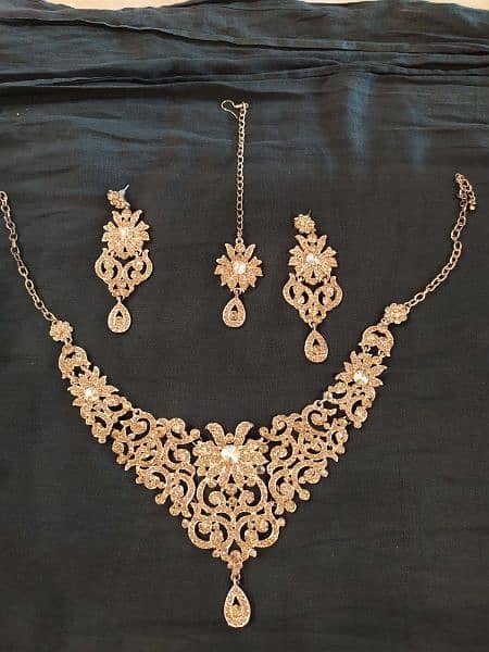 Jewellery set 0