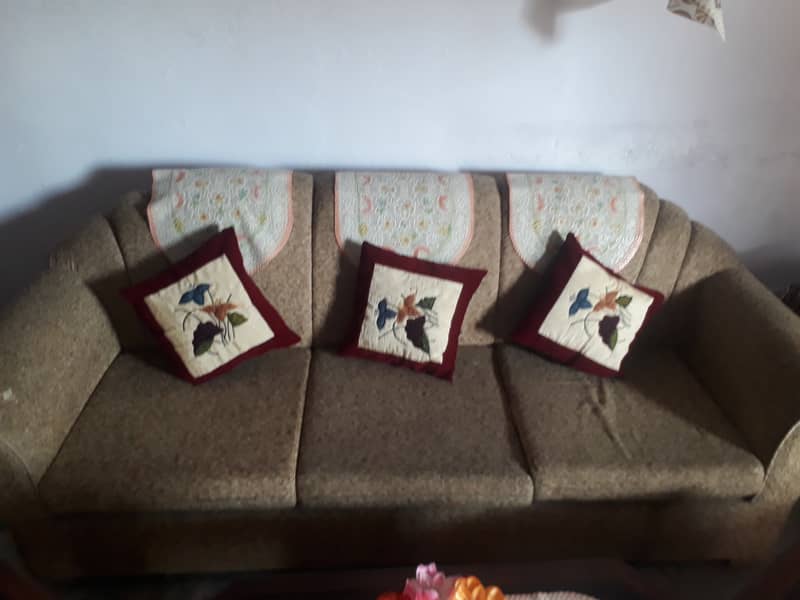 Sofa set. 5 seater 0