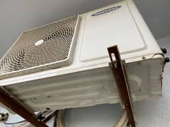 I am selling my Air Condition of 1 Ton (Singapore brand: Success)