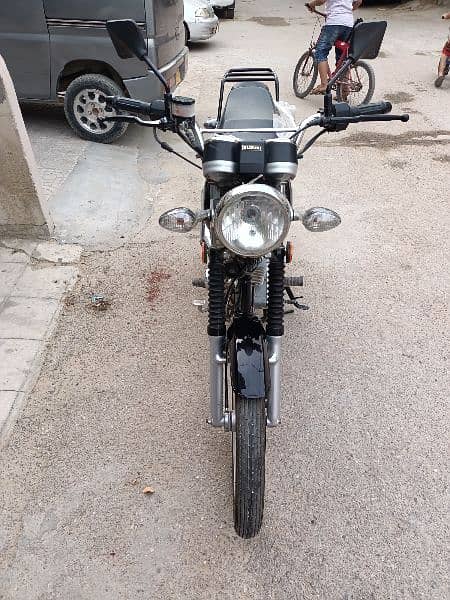motorcycle-gs-150-se 2