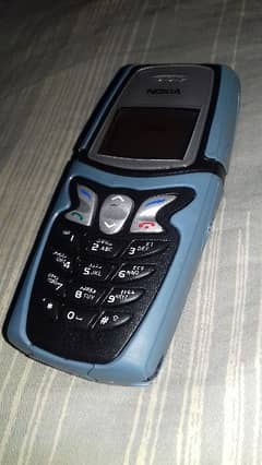 Nokia 5210 old is guld 0