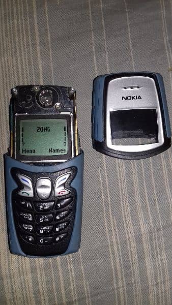 Nokia 5210 old is guld 12