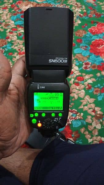 for canon all flash is in good condition best for camera canon All 2