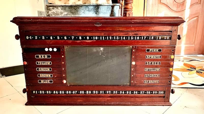 Antique Snooker Scoreboard 2