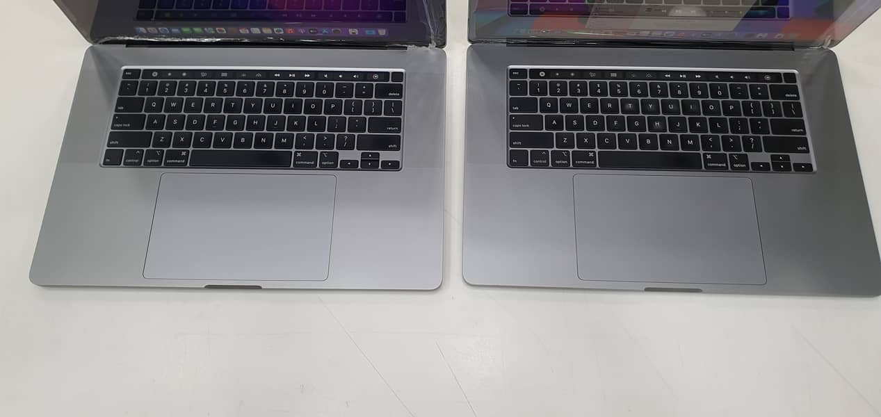 Apple Macbook Pro 2019 16'inches with Retina Display Touchbar for sale 8