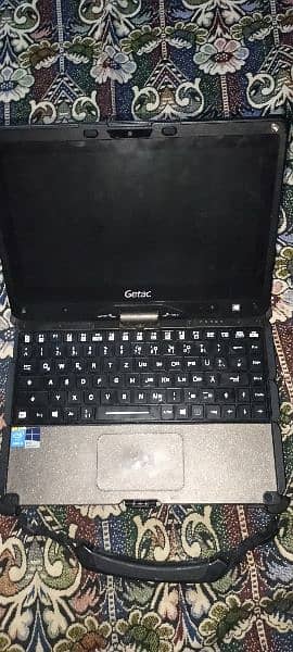 Getac V110
Rugged Laptop 3